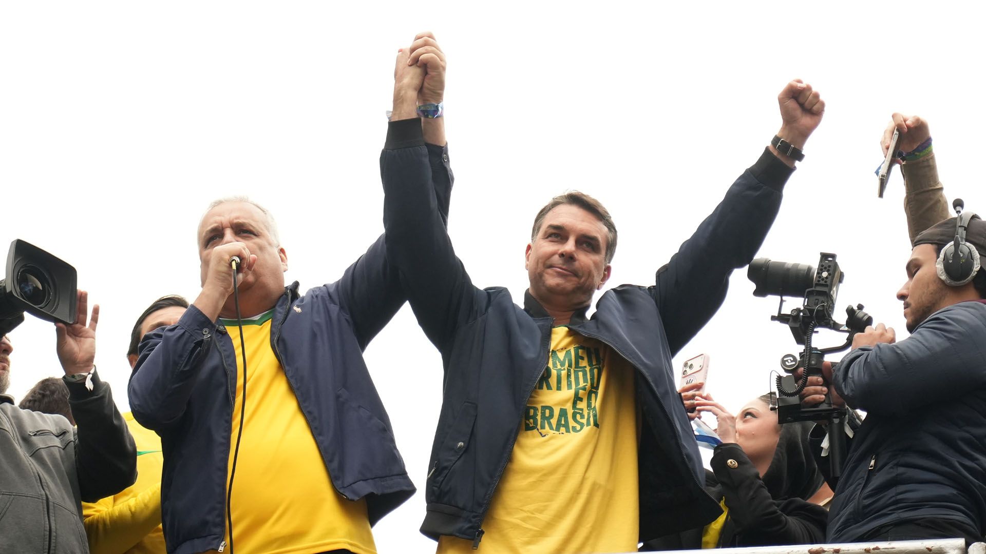 O senador Flávio Bolsonaro, candidato à presidência da República, com vice Alfredo Gaspar