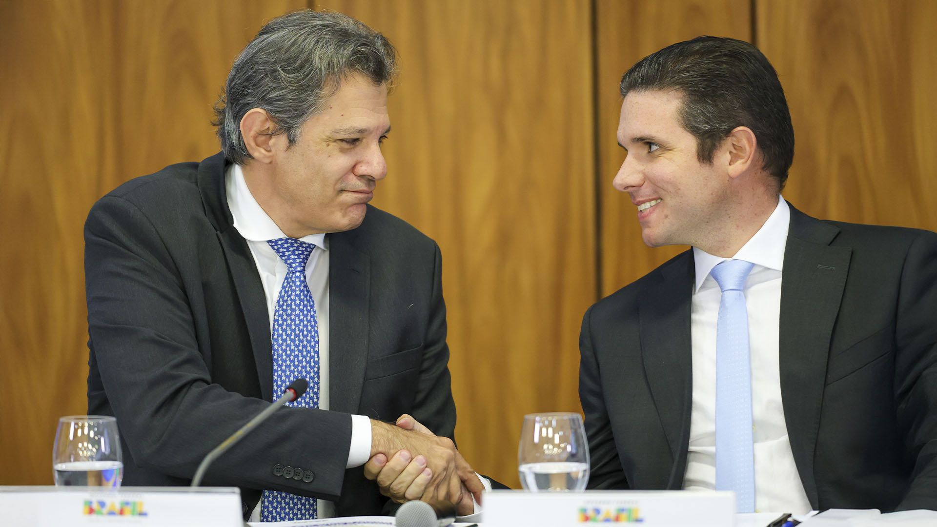 O ministro da Fazenda, Fernando Haddad e o presidente da Câmara dos Deputados, Hugo Motta.
