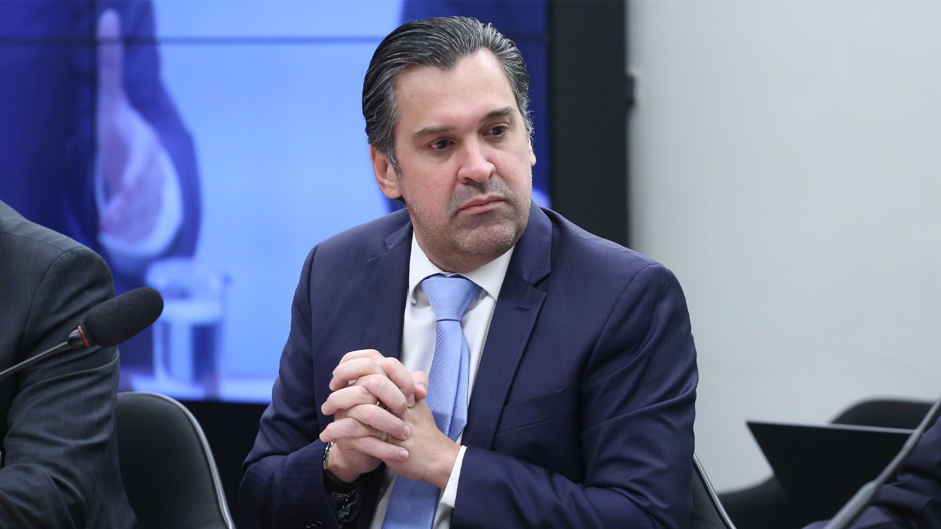 Dep. Isnaldo Bulhões Jr.
