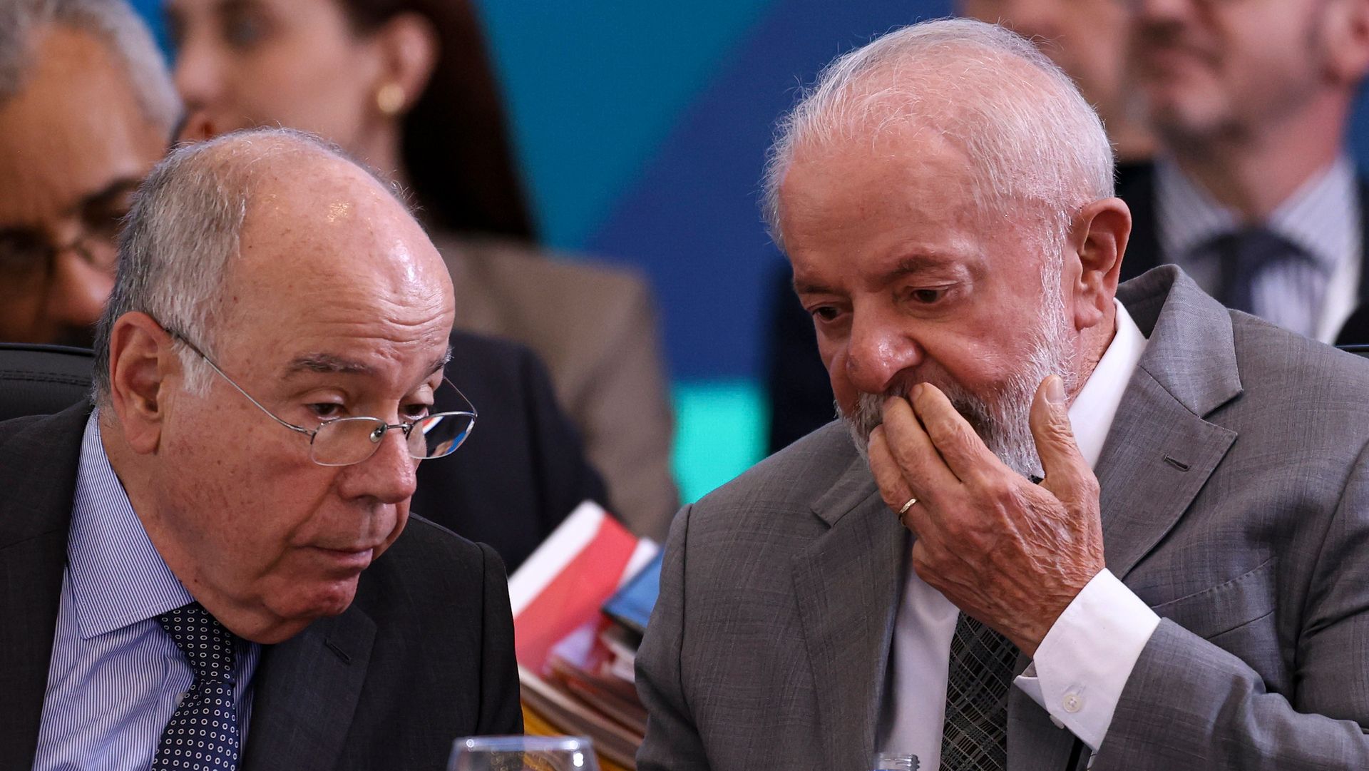 O ministro de Relações Exteriores, Mauro Vieira, e o presidente Luiz Inácio Lula da Silva.
